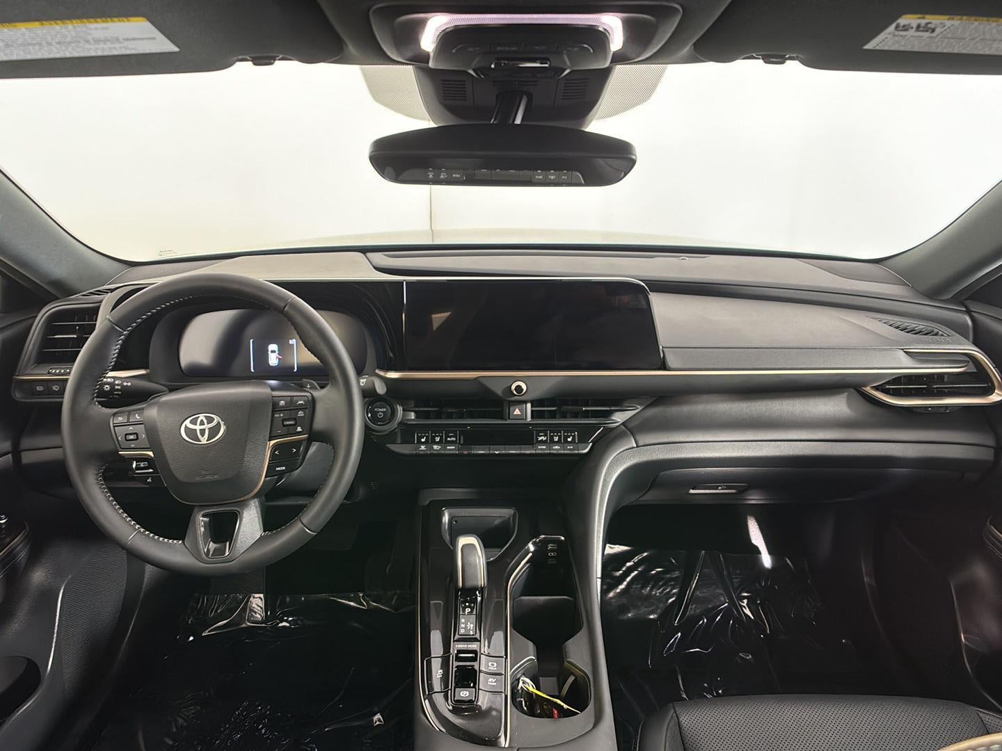 2025 Toyota Crown Signia XLE