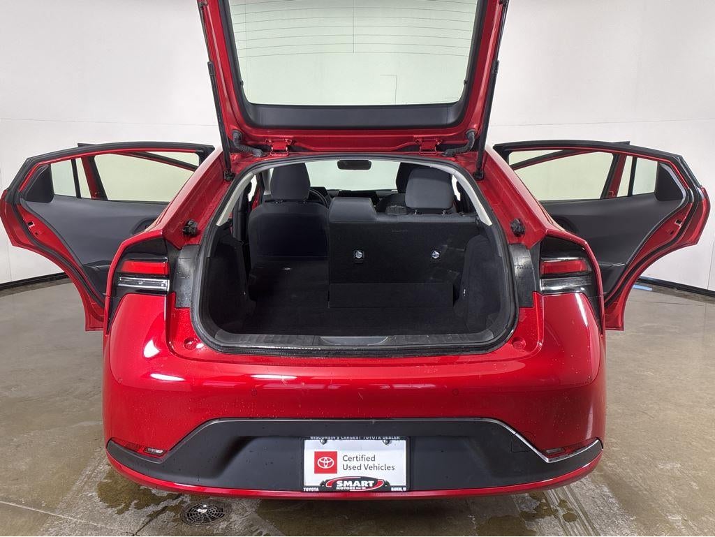 2023 Toyota Prius LE