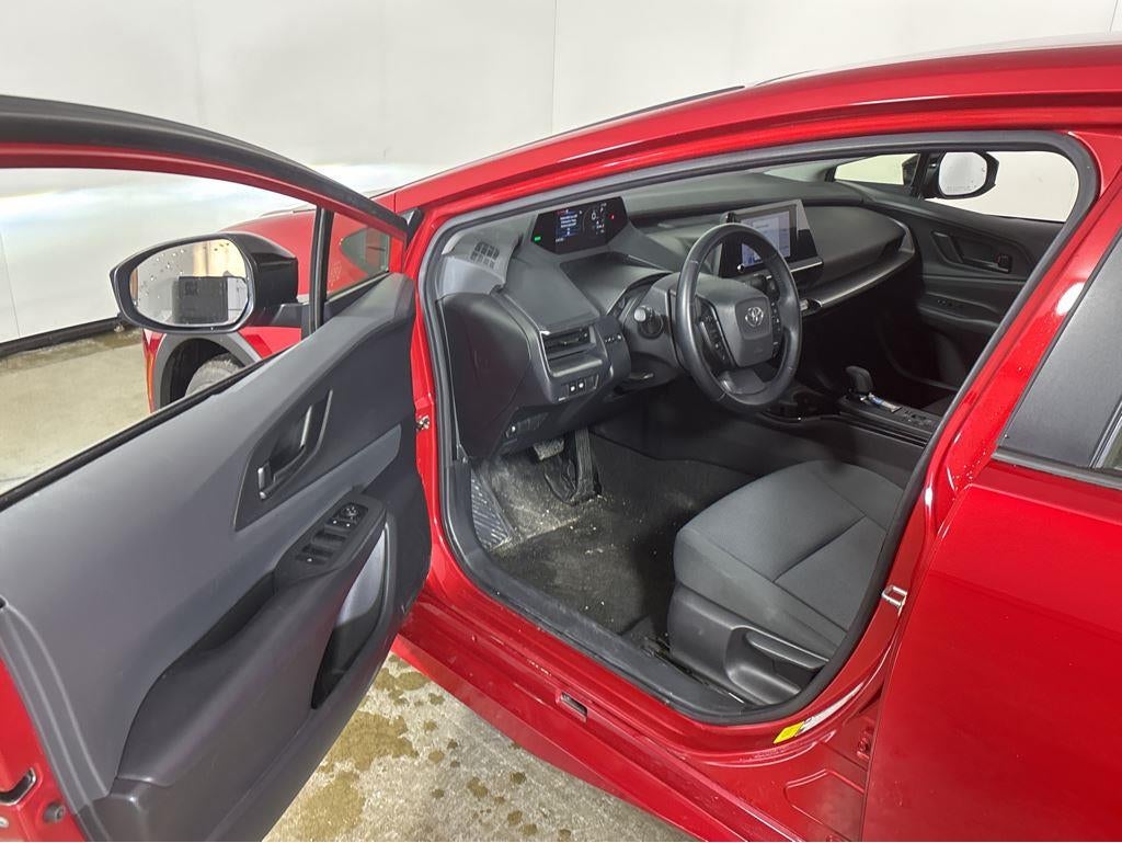 2023 Toyota Prius LE