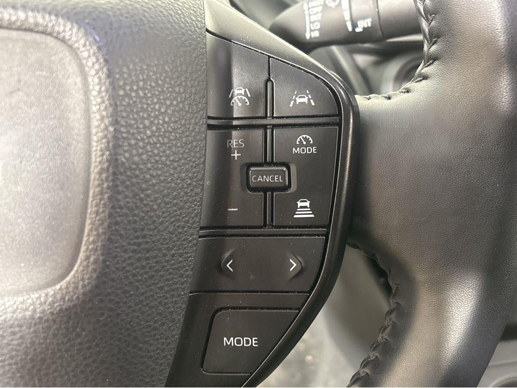 2023 Toyota Prius LE