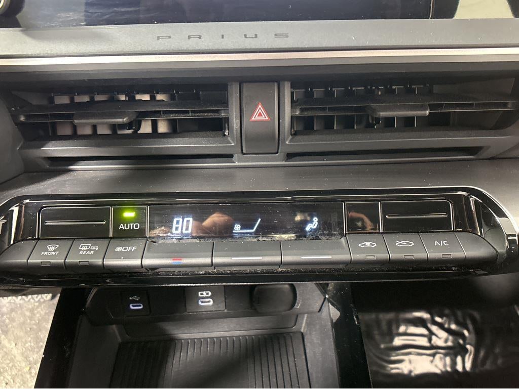 2023 Toyota Prius LE