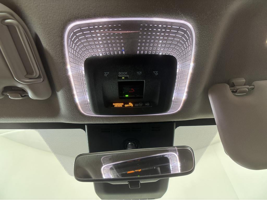 2023 Toyota Prius LE