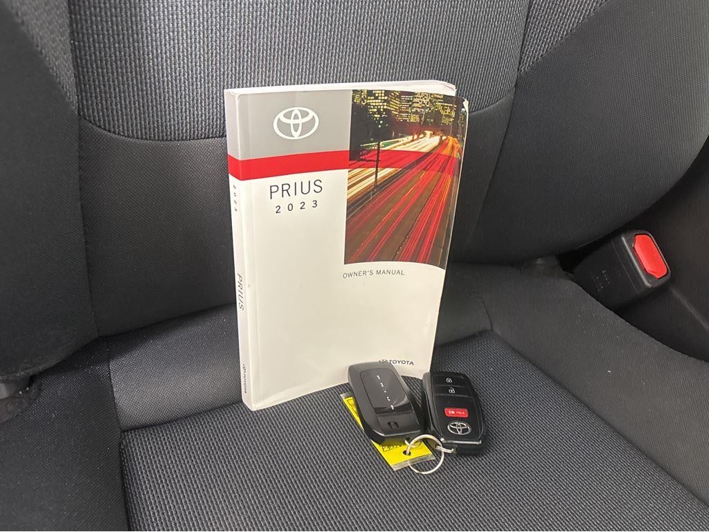 2023 Toyota Prius LE