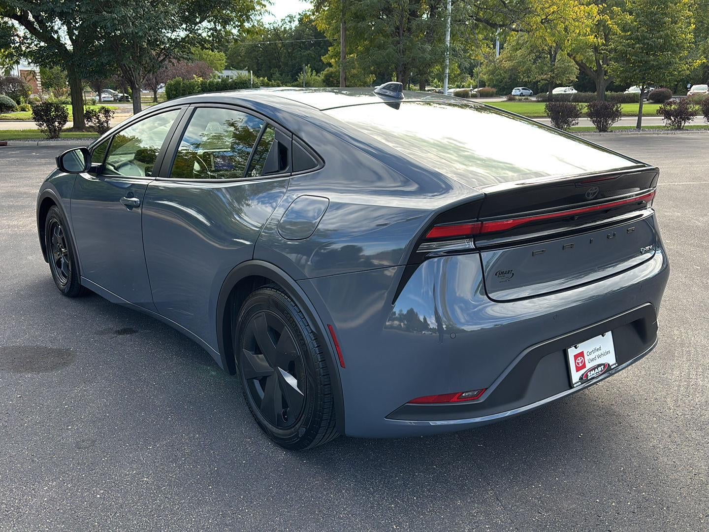 2024 Toyota Prius LE (Natl)