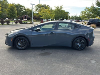 2024 Toyota Prius LE (Natl)