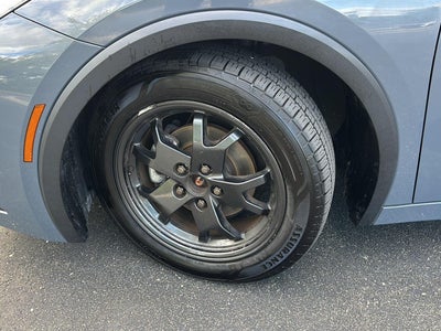 2024 Toyota Prius LE (Natl)