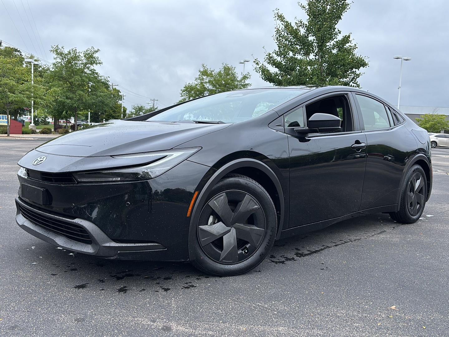 2024 Toyota Prius LE (Natl)
