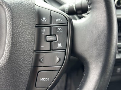 2024 Toyota Prius LE (Natl)
