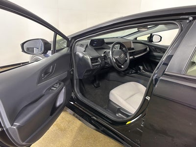 2025 Toyota Prius LE (Natl)