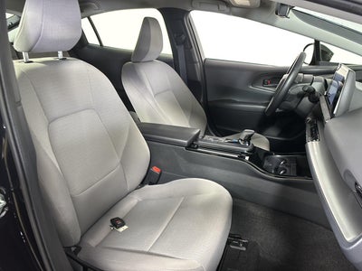 2025 Toyota Prius LE (Natl)