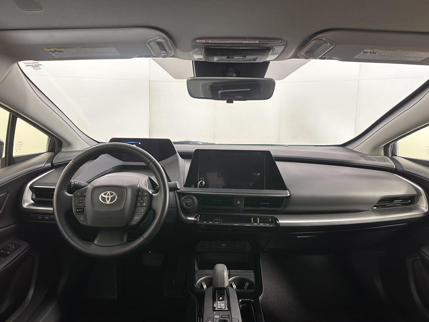 2025 Toyota Prius LE (Natl)
