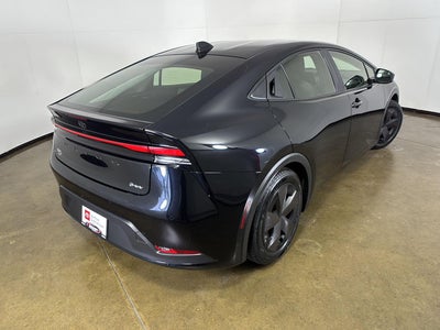 2025 Toyota Prius LE (Natl)