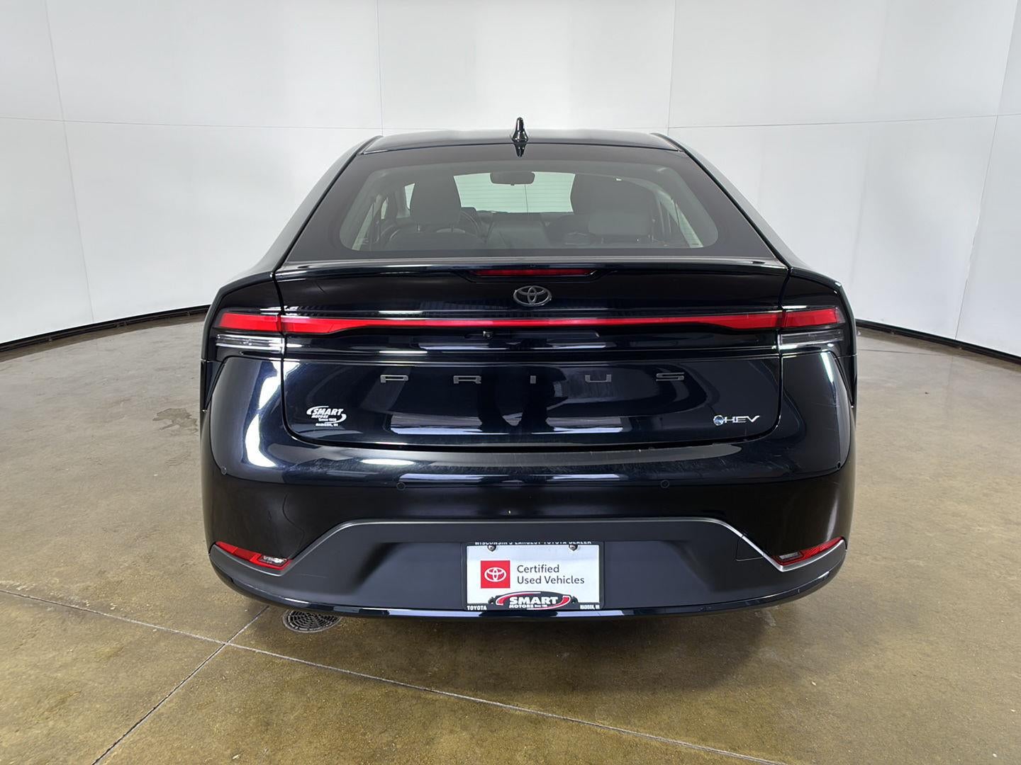 2025 Toyota Prius LE (Natl)