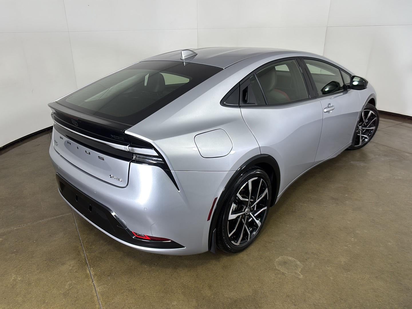 2025 Toyota Prius Plug-In Hybrid XSE