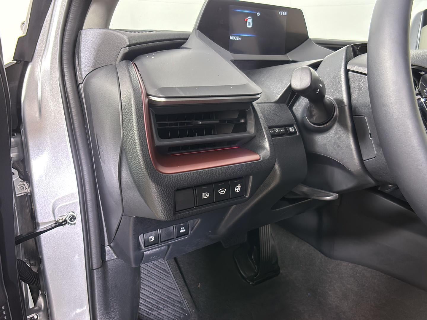2025 Toyota Prius Plug-In Hybrid XSE