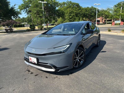 2025 Toyota Prius XLE