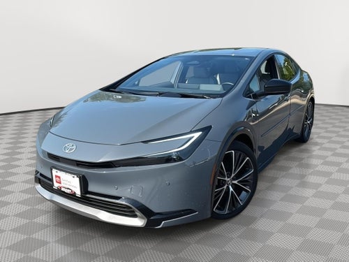 2025 Toyota Prius XLE