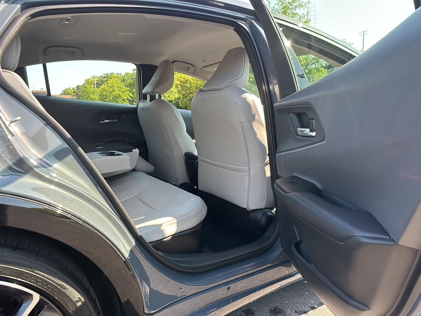 2025 Toyota Prius XLE
