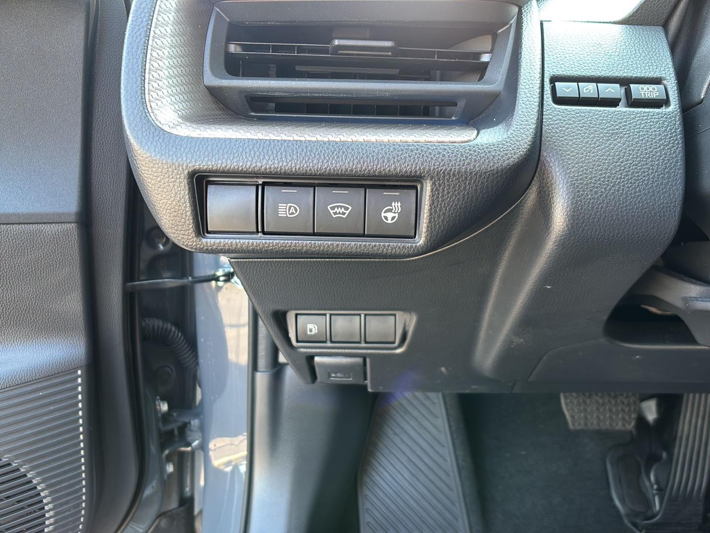 2025 Toyota Prius XLE
