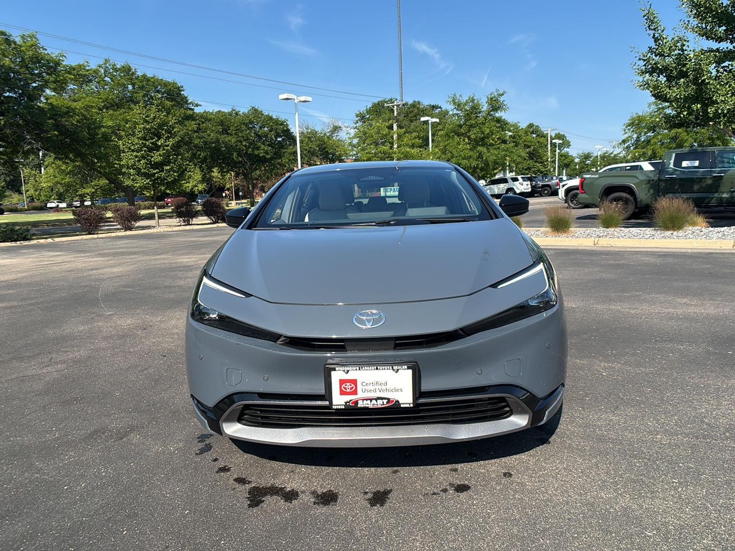 2025 Toyota Prius XLE