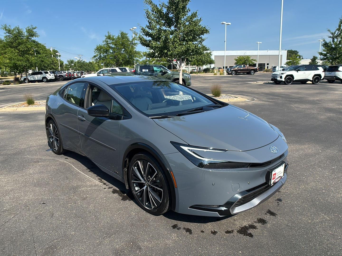 2025 Toyota Prius XLE