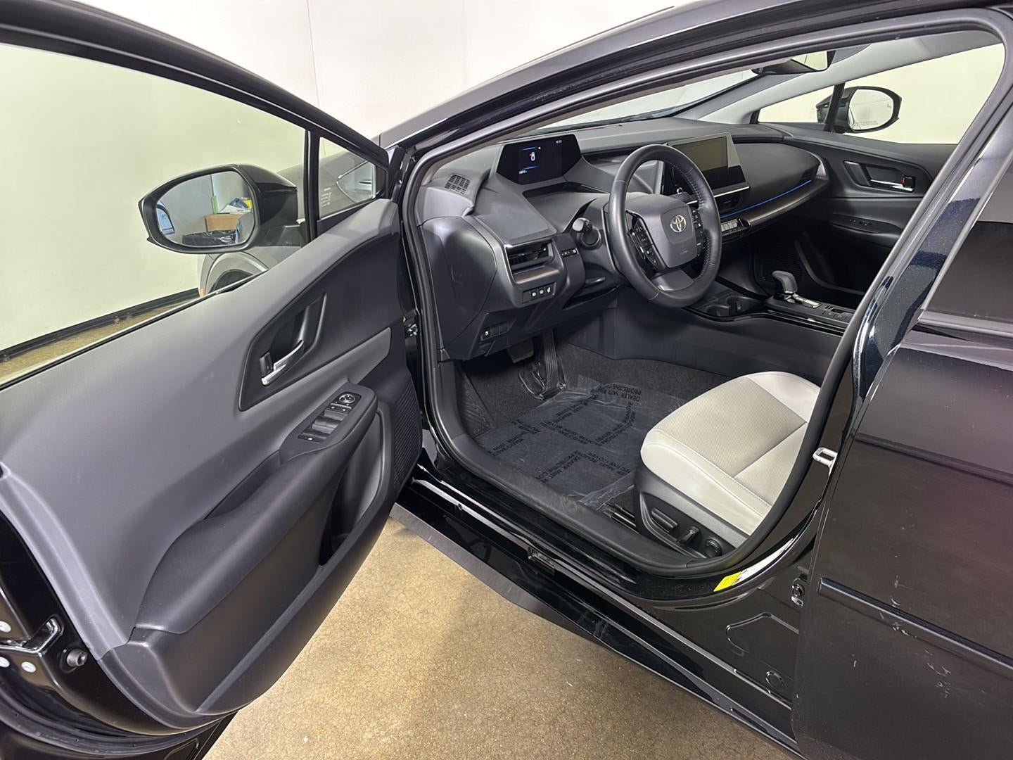 2024 Toyota Prius XLE