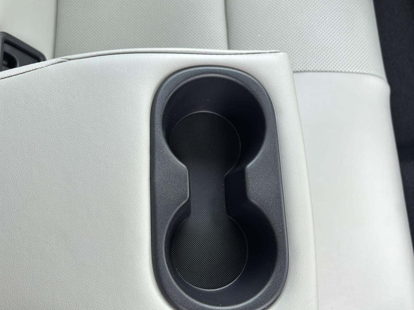 2025 Toyota Prius XLE