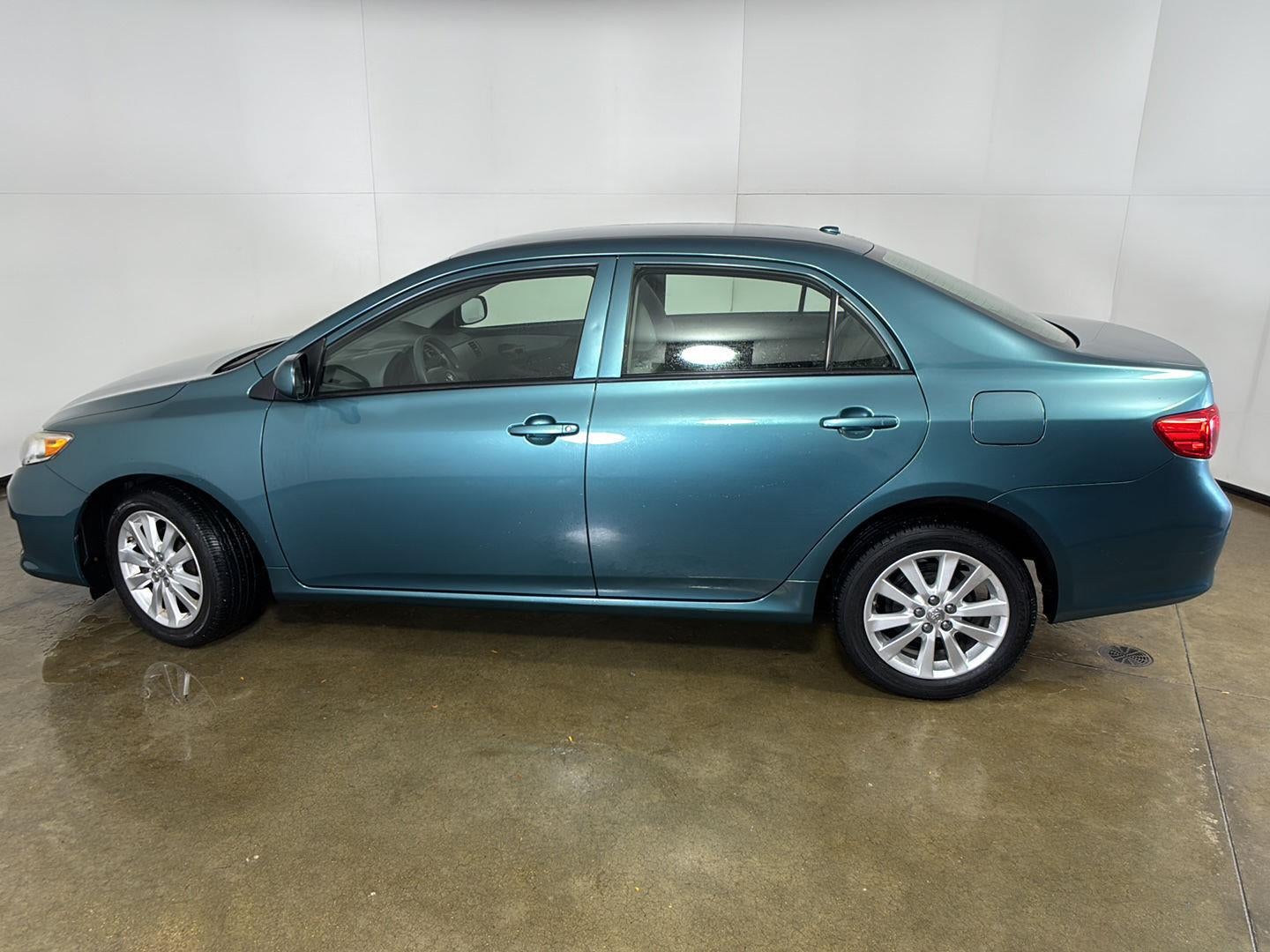 2009 Toyota Corolla LE