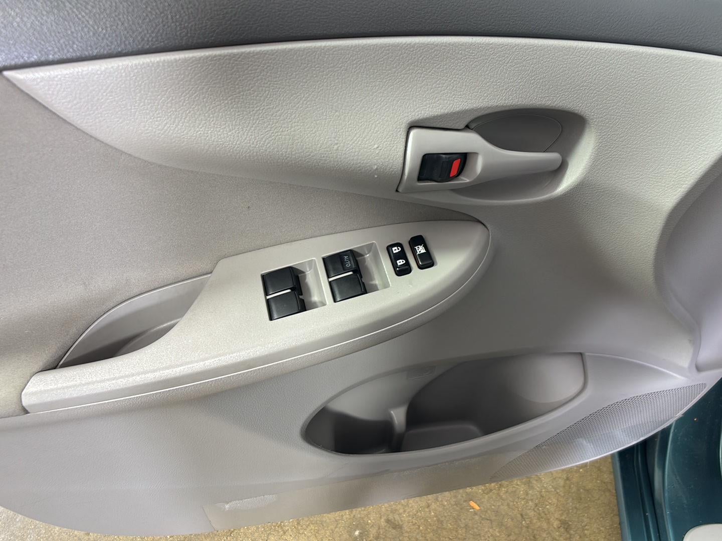 2009 Toyota Corolla LE