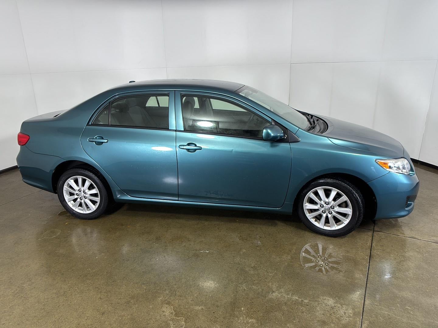 2009 Toyota Corolla LE