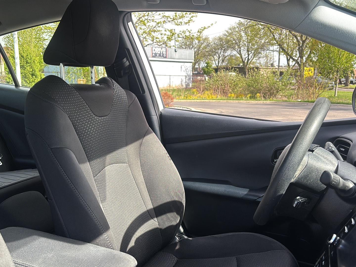 2022 Toyota Prius LE