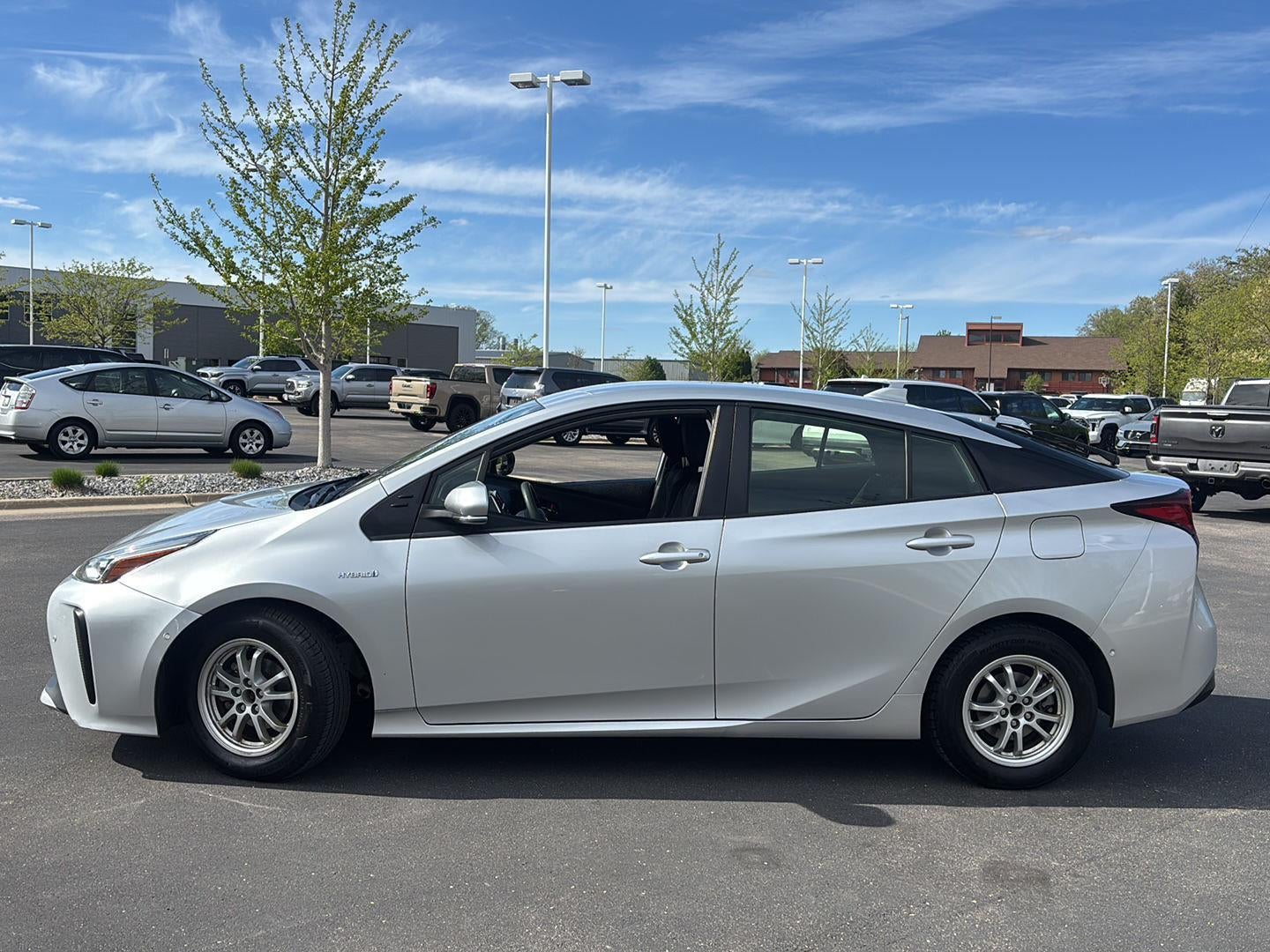 2022 Toyota Prius LE