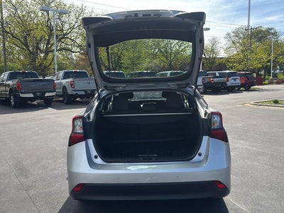 2022 Toyota Prius LE