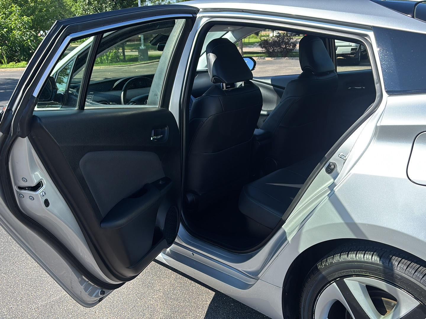 2016 Toyota Prius Three Touring