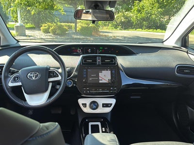 2016 Toyota Prius Three Touring
