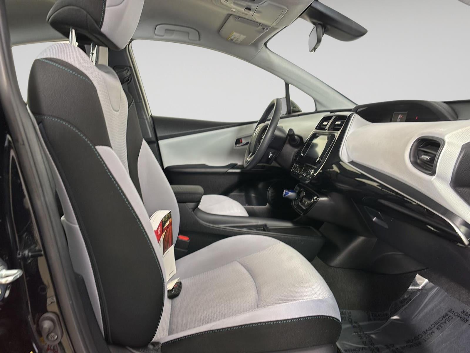 2019 Toyota Prius LE