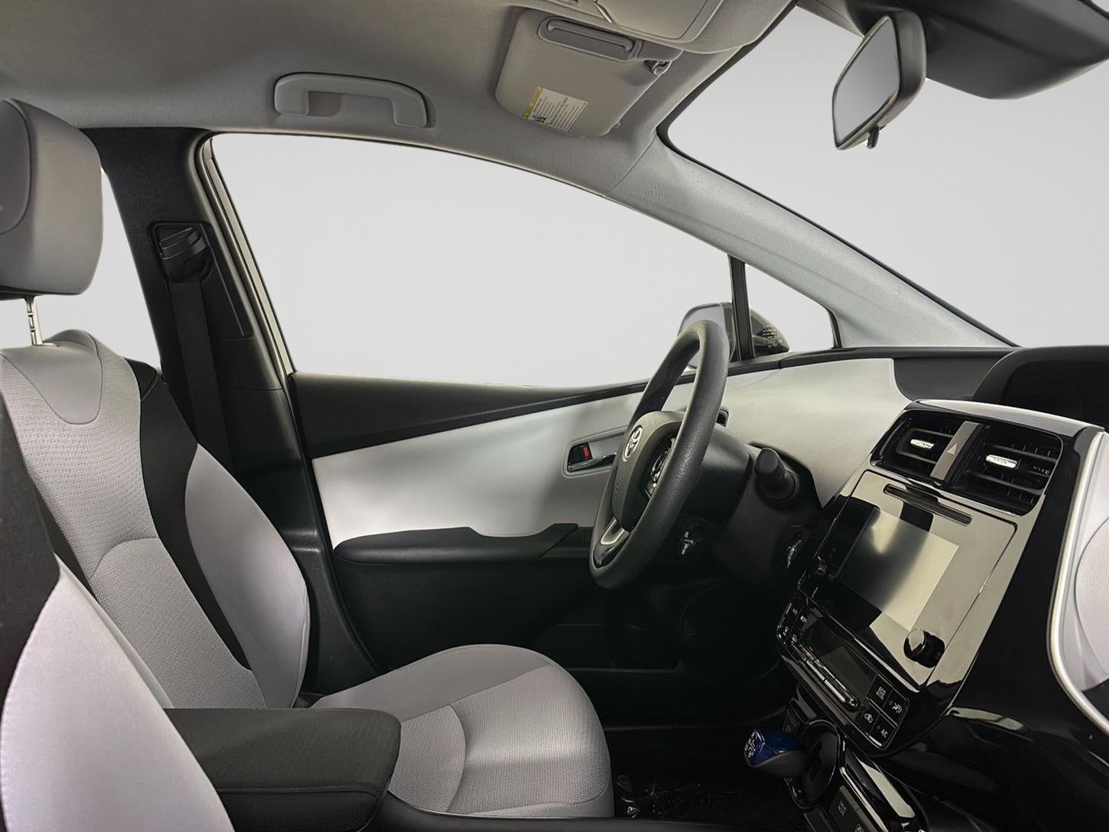 2019 Toyota Prius LE