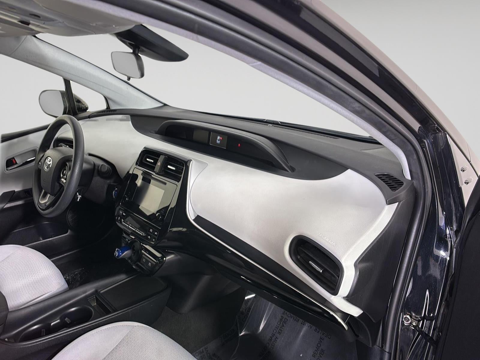 2019 Toyota Prius LE