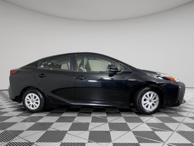 2019 Toyota Prius LE