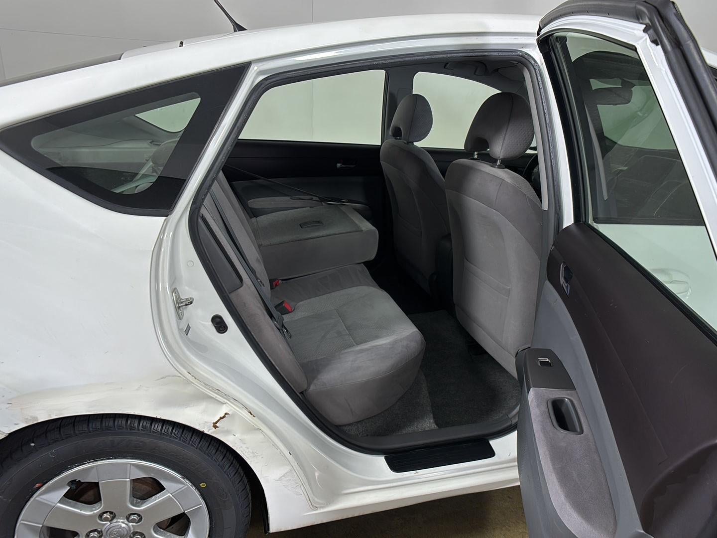 2004 Toyota Prius BASE
