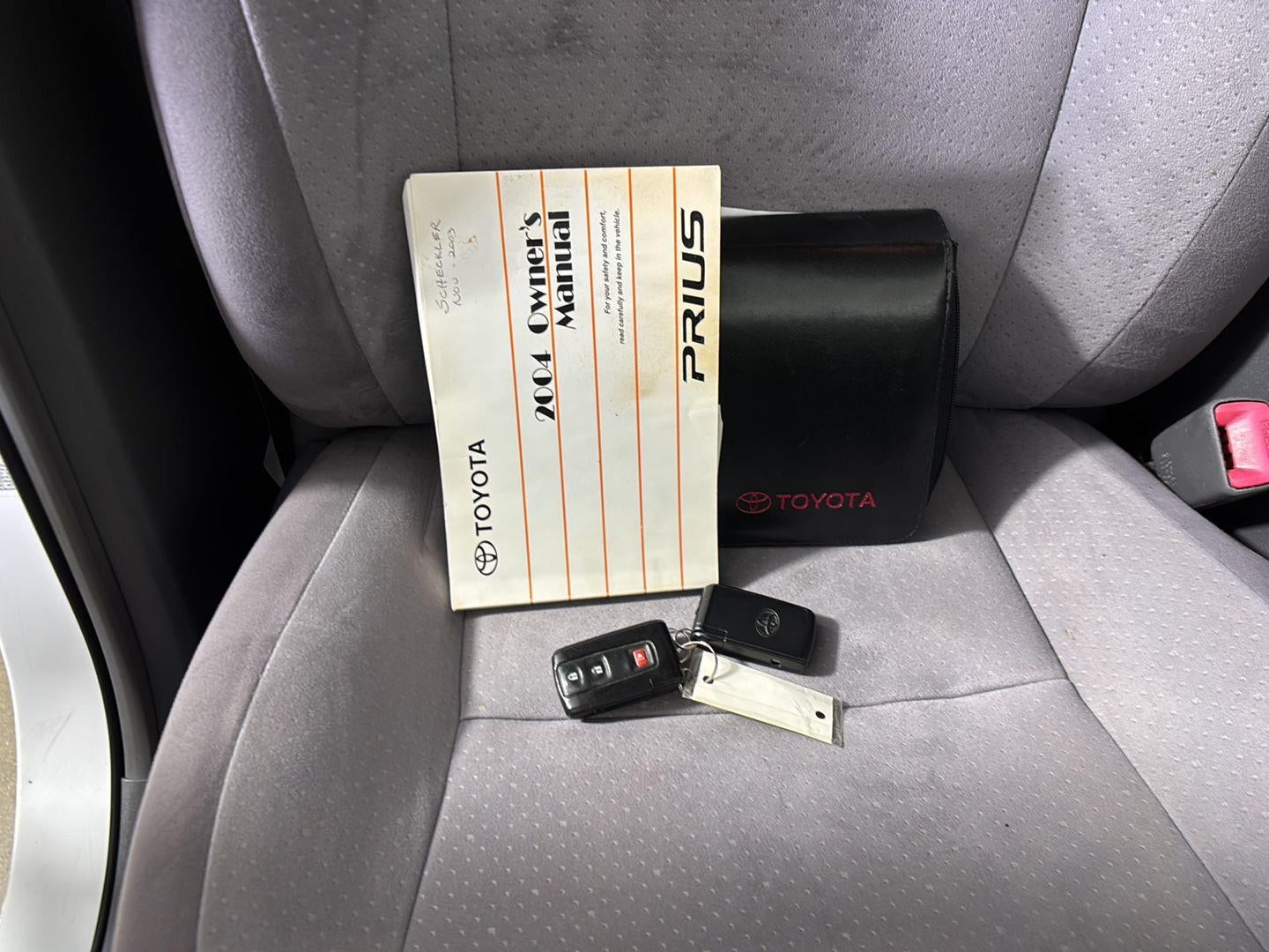 2004 Toyota Prius BASE