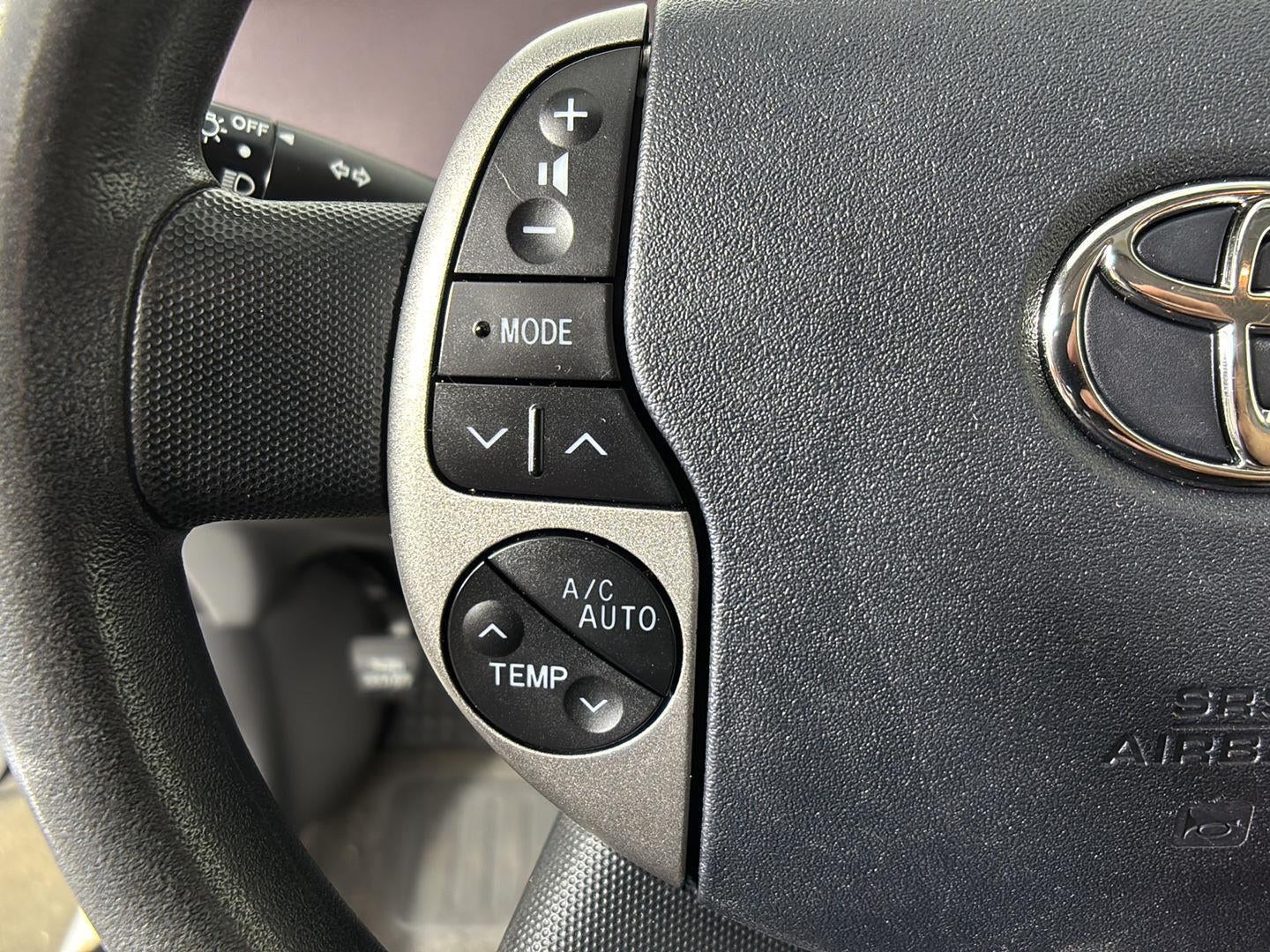 2004 Toyota Prius 5dr HB (Natl)