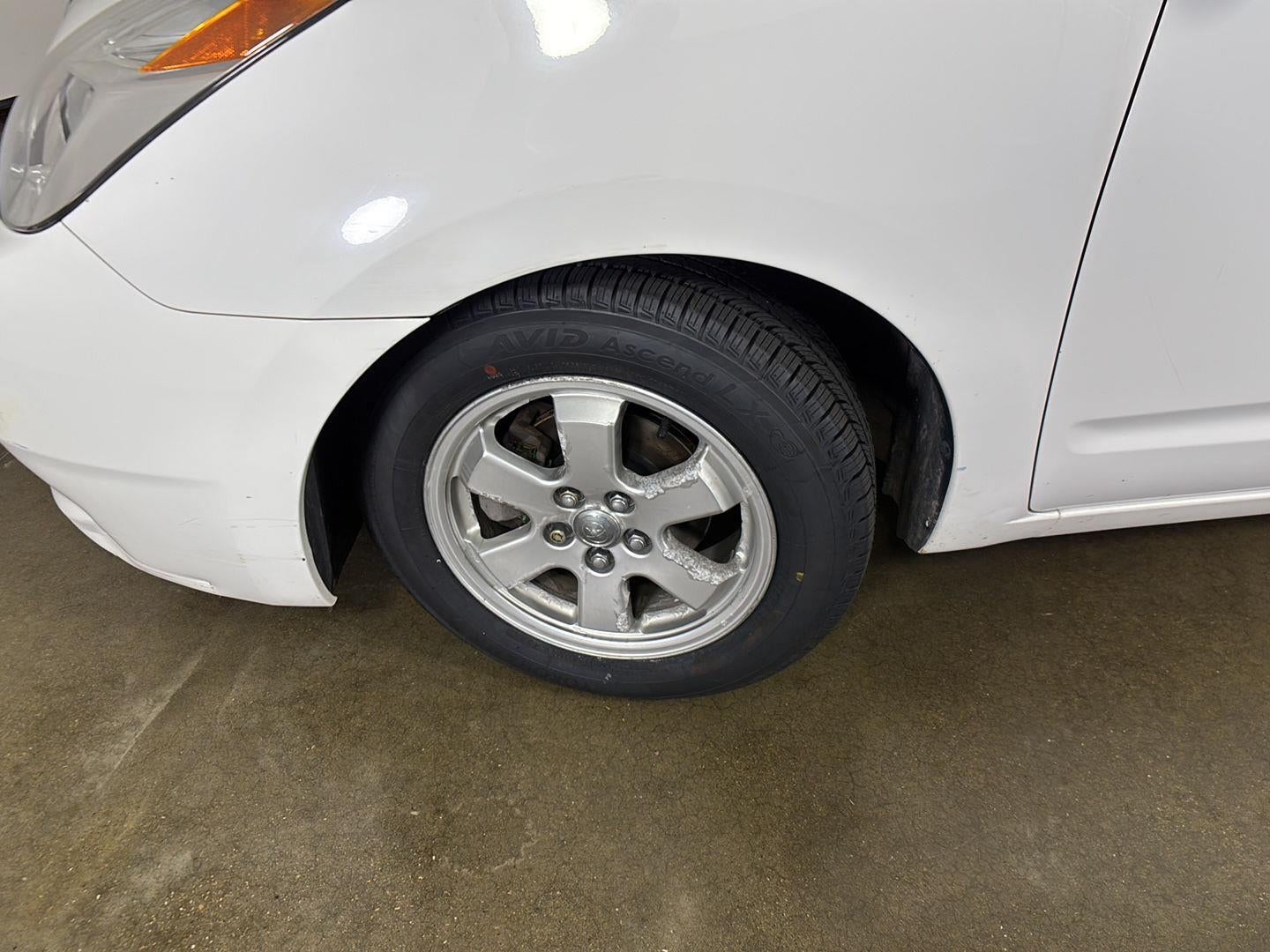 2004 Toyota Prius BASE