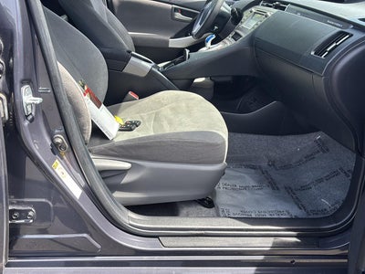2014 Toyota Prius Plug-in Hybrid Base