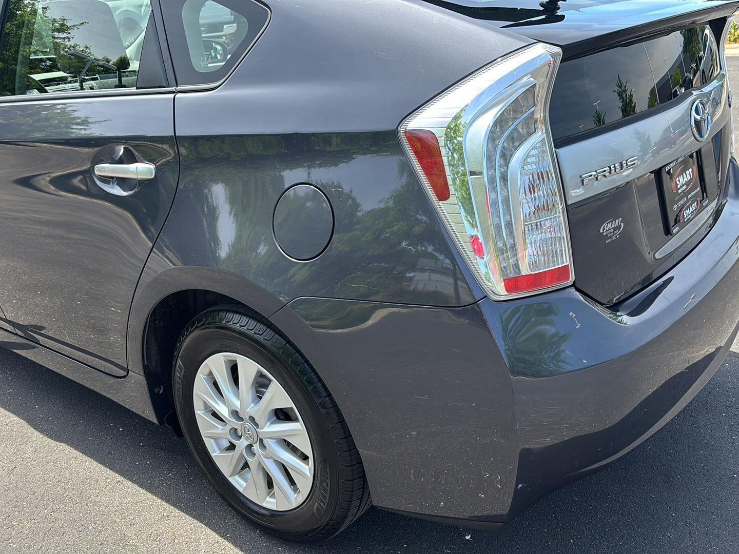 2014 Toyota Prius Plug-in Hybrid Base