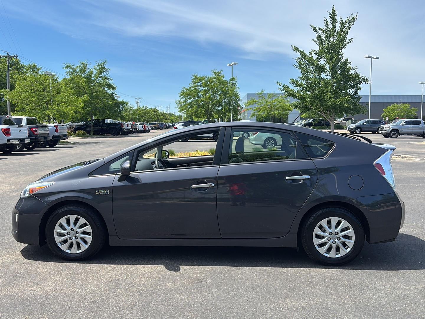 2014 Toyota Prius Plug-in Hybrid Base