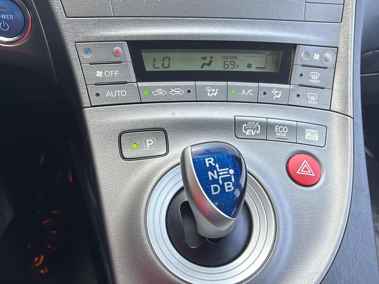 2014 Toyota Prius Plug-in Hybrid Base