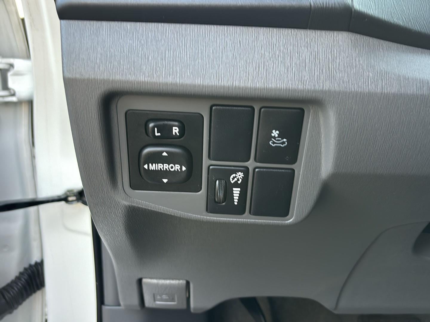 2010 Toyota Prius IV