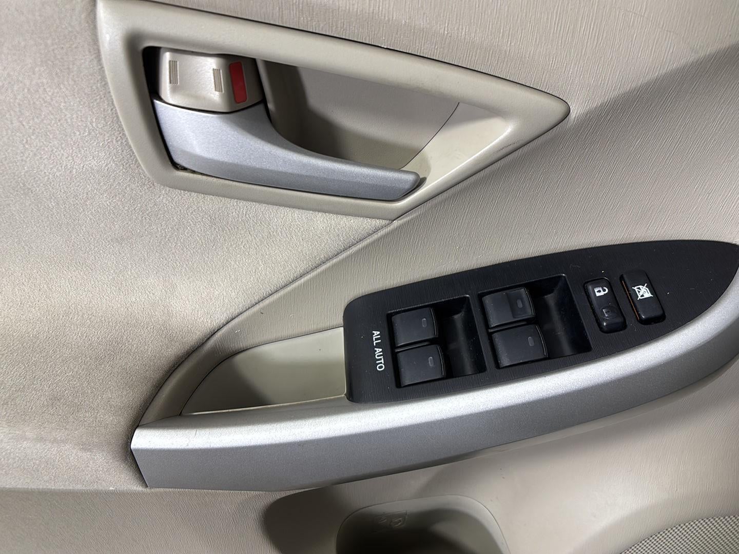2011 Toyota Prius Three