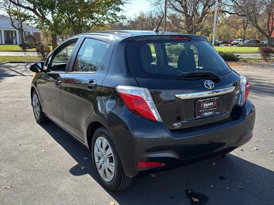 2012 Toyota Yaris 5-Door LE